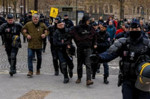 Les agriculteurs demandent du soutien des citoyens, François Soulard Conf Paysanne 24