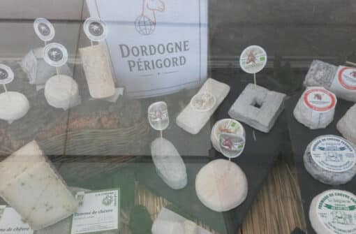 Le Périgord réalise l&rsquo;exploit du plus grand plateau de fromage de chèvre au monde à Meyrals